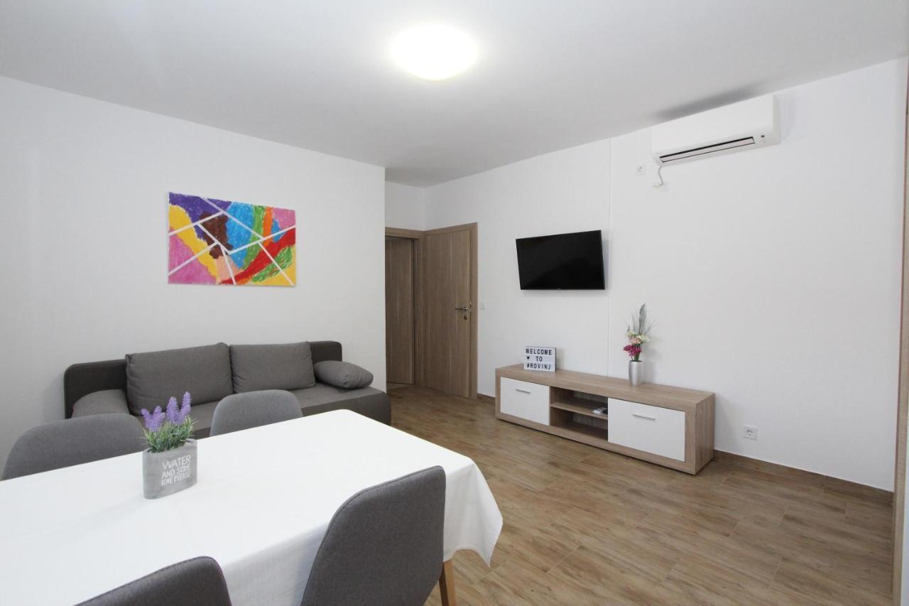 Apartments Eni โรวีน ภายนอก รูปภาพ