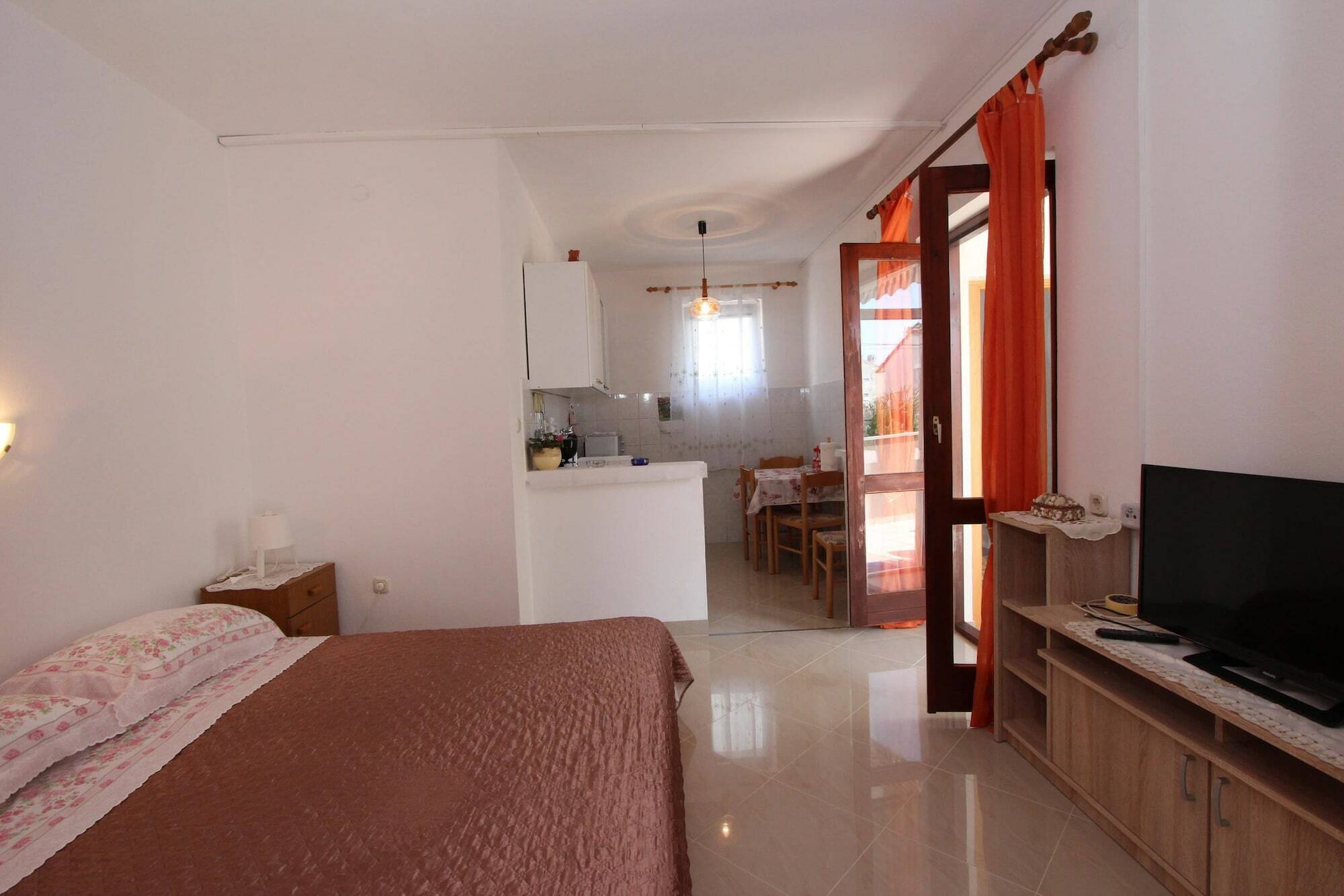 Apartments Eni โรวีน ภายนอก รูปภาพ